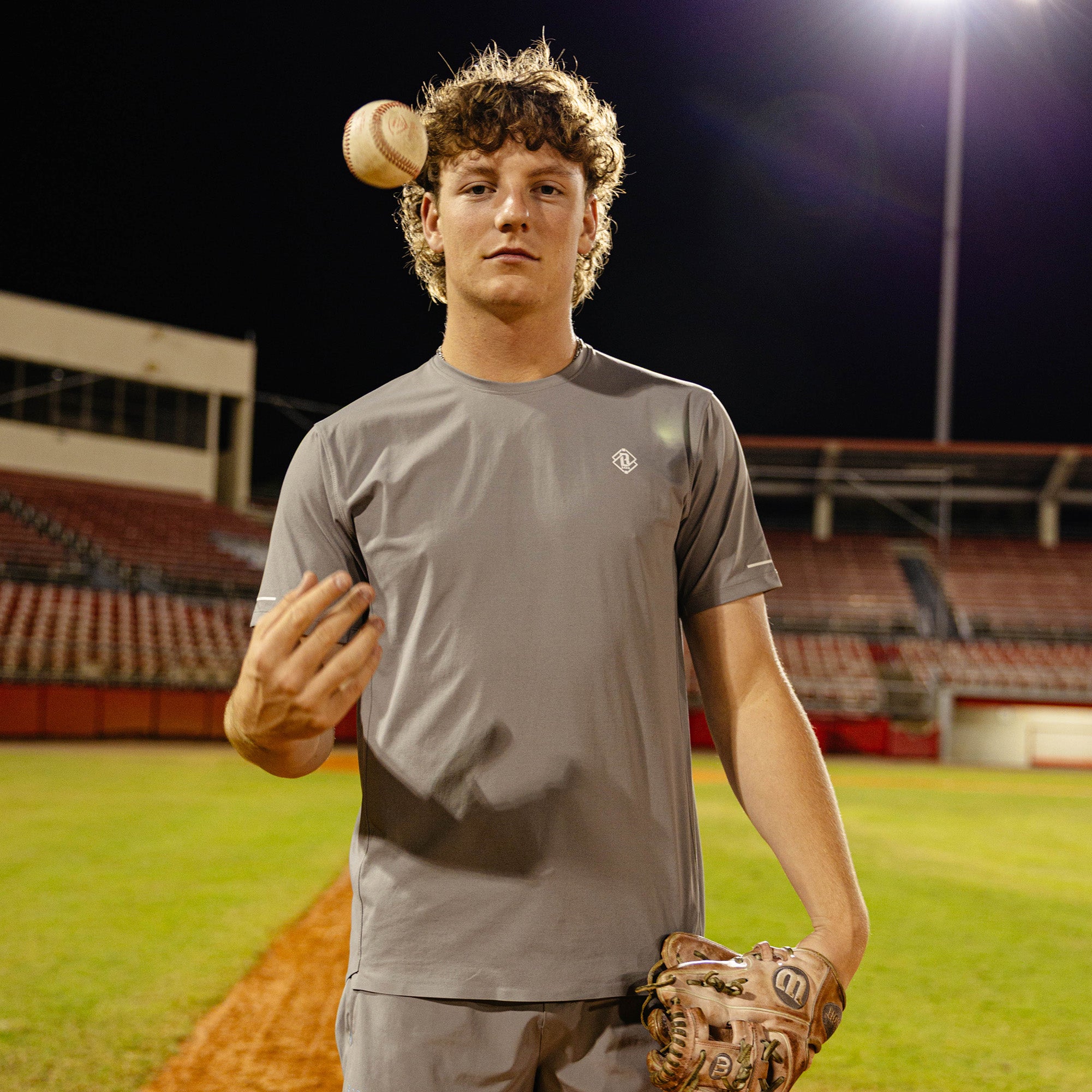 Diamond Tech Vented Tee - Gray - Image 5