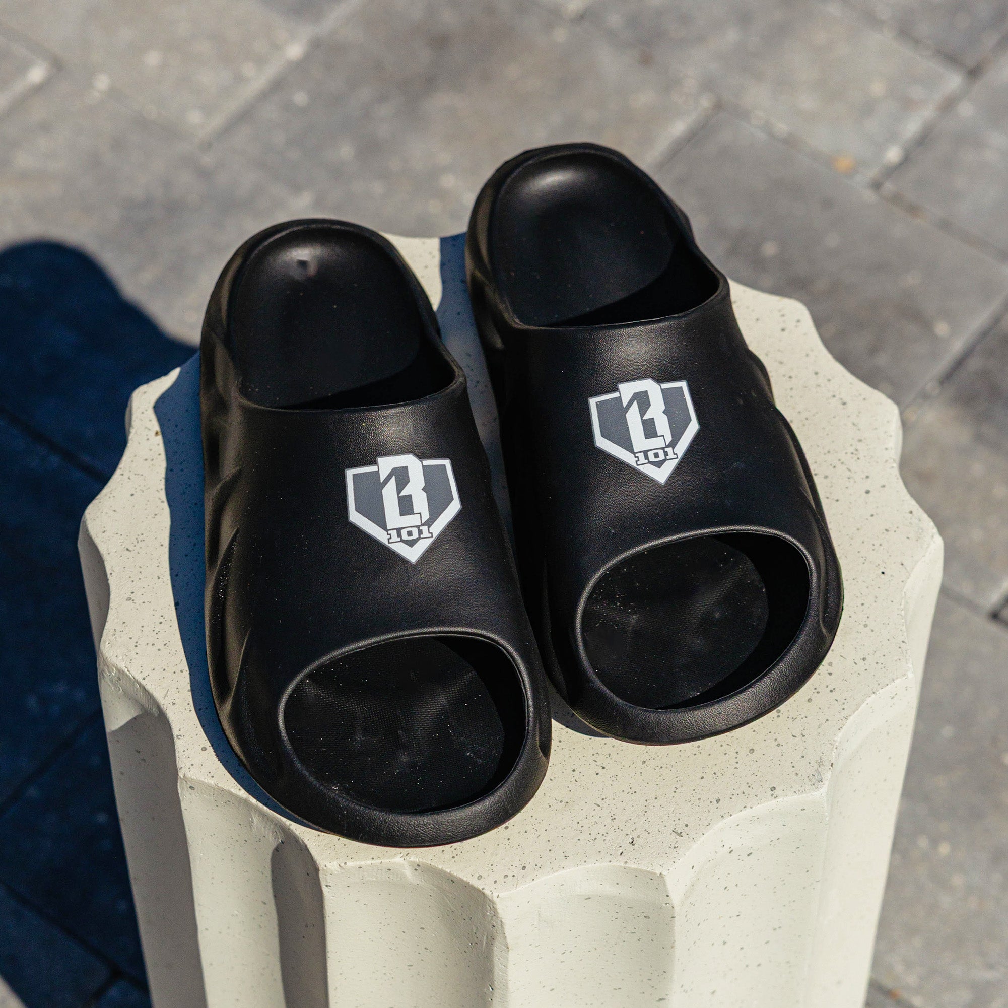 Adult Slides - Black - Image 4