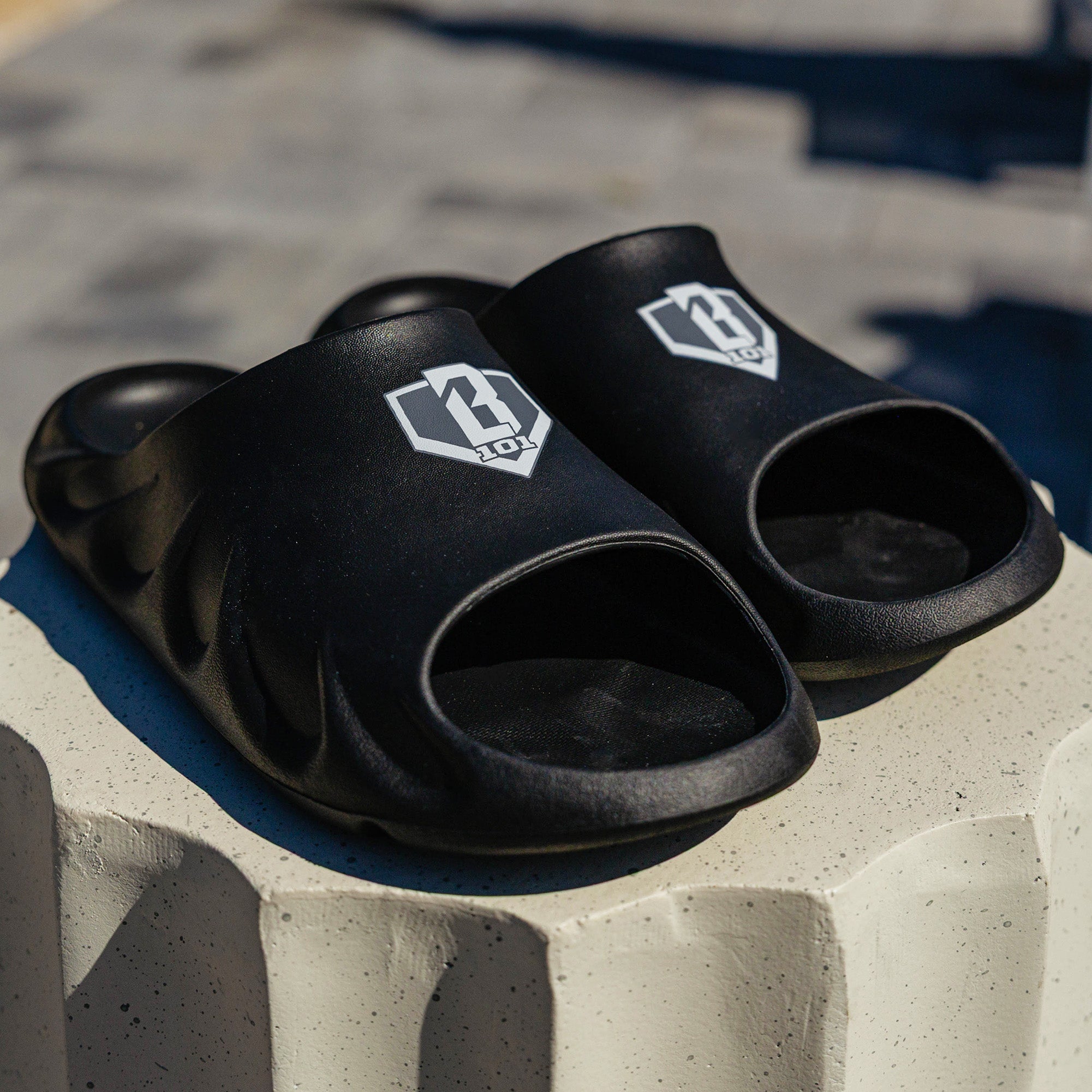 Adult Slides - Black - Image 5