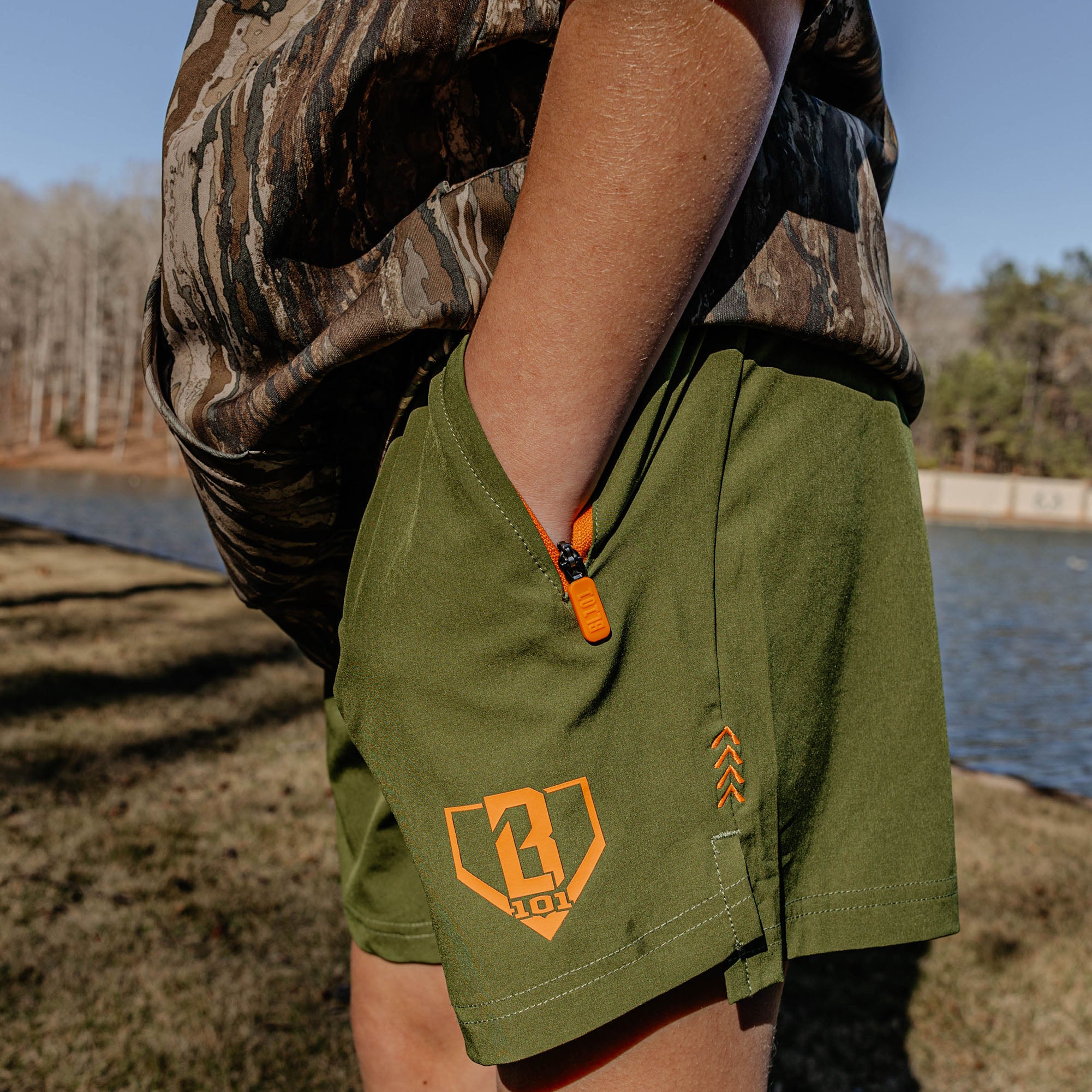 Realtree Pro Series Youth Shorts V2 with Liner - Olive Green/Legacy - Image 4